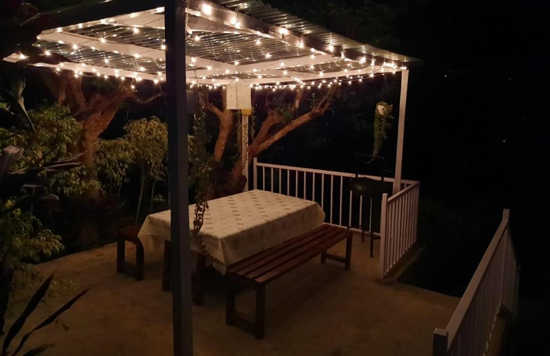קלימפונג Aaravi Garden Homestay מראה חיצוני תמונה